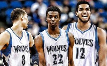 NBA-格林21+7汤普森25分 火箭送马刺4连败哈登30+6伦纳德复出17分 快船胜公牛终结颓势布伦森34+7唐斯大帝缺阵 76人不敌尼克斯惨遭9连败