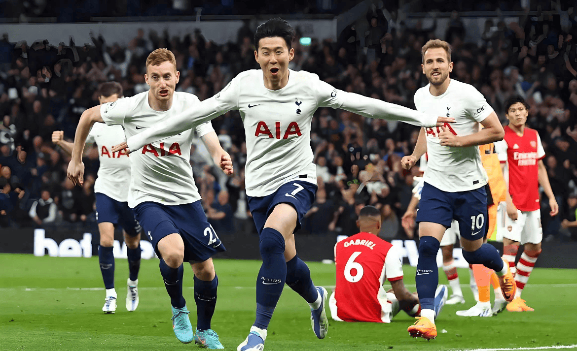 曼城封闭热身赛1-0击败普雷斯顿，里科-刘易斯打入制胜球