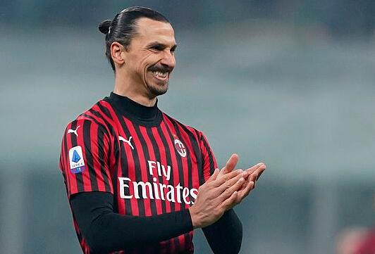 意甲战报：佛罗伦萨遭逆转1-3不敌萨索洛，连续14轮不胜