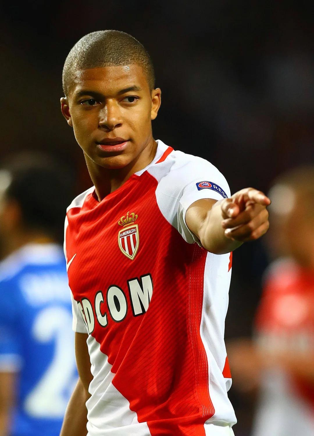 镜报：维拉主帅埃梅里有意雅克松，切尔西标价8000万镑