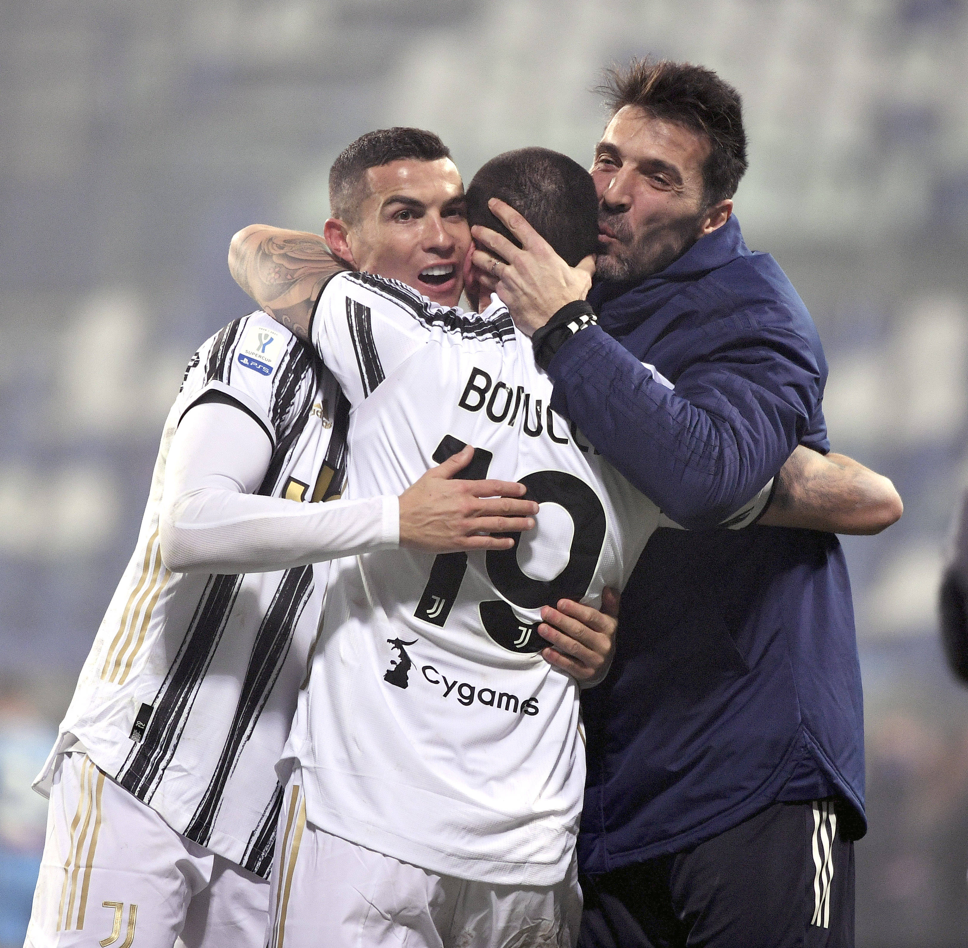 阿德耶米进球后做“安静点”手势，科瓦奇：为他的进球高兴