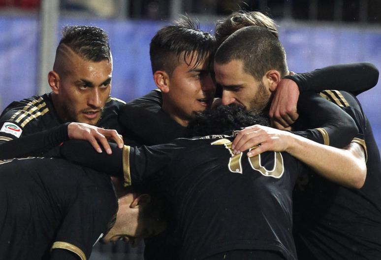 福登闪击破纪录+补时绝杀，铁卫送点恩梅查手刃旧主，曼城3-2鱼腩