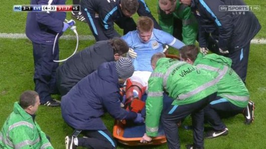 尹鸿博：明天是我生涯最后一场中超，因伤不得不做出退役选择