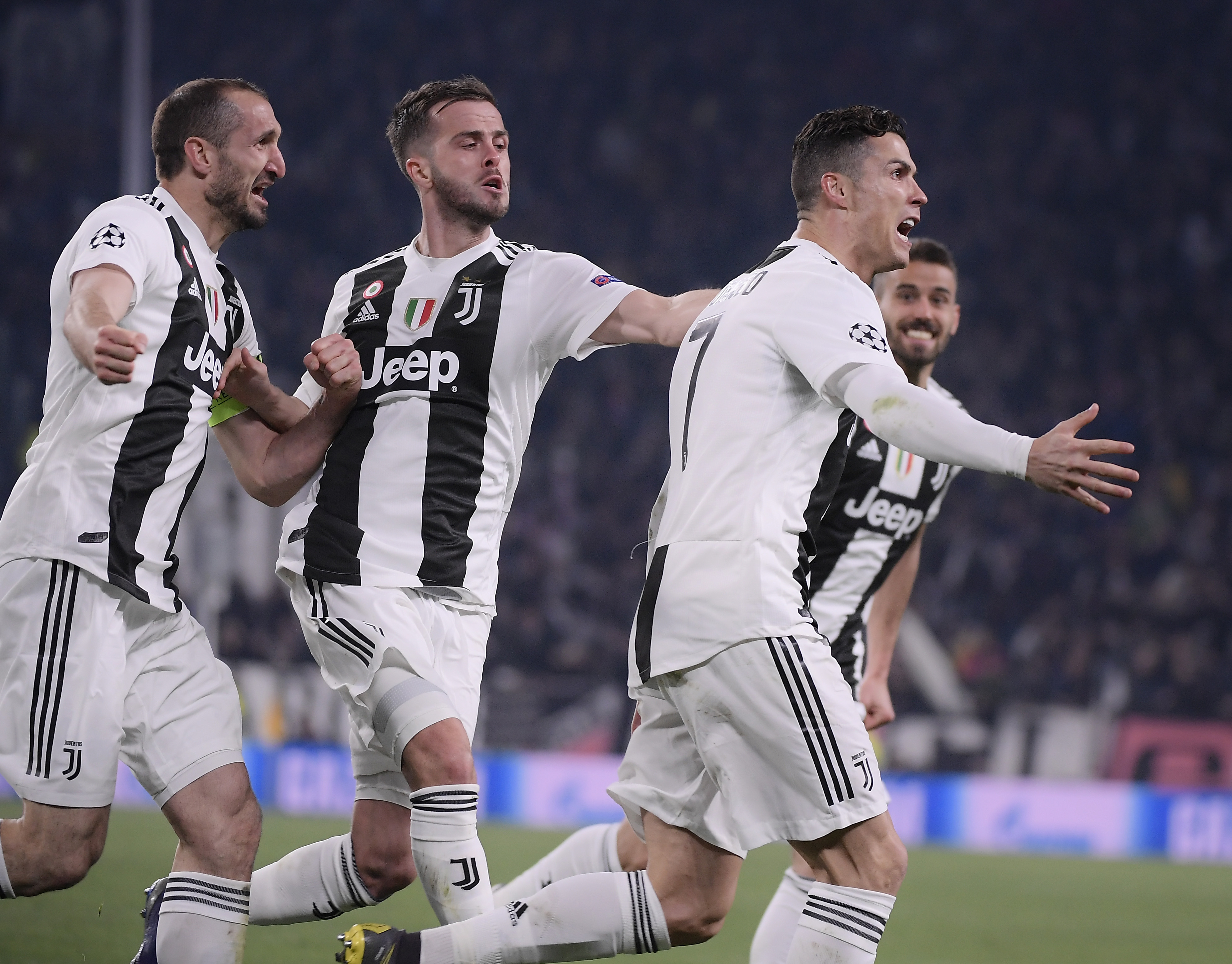 NBA季后赛焦点比赛精彩瞬间